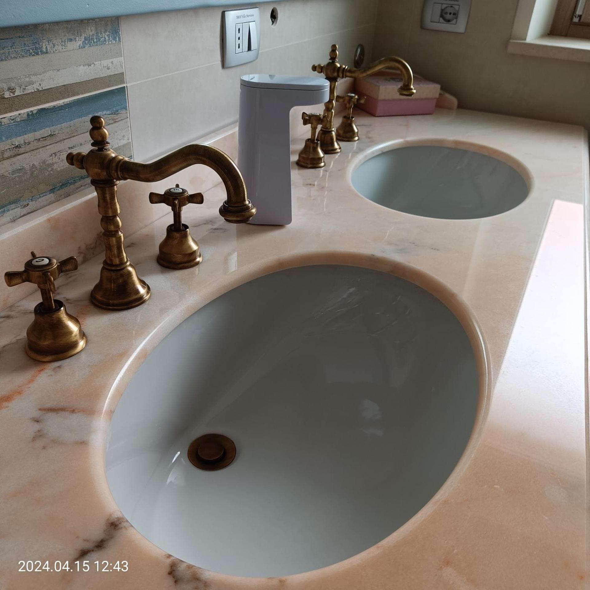 Villa Mariana Bed And Breakfast ซาลุซโซ ภายนอก รูปภาพ